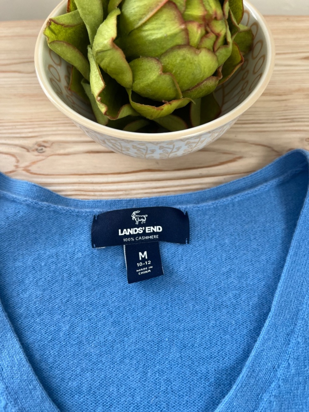 Lands’ End 100% Cashmere V-Neck Sweater Blue Medium - Picture 2 of 6